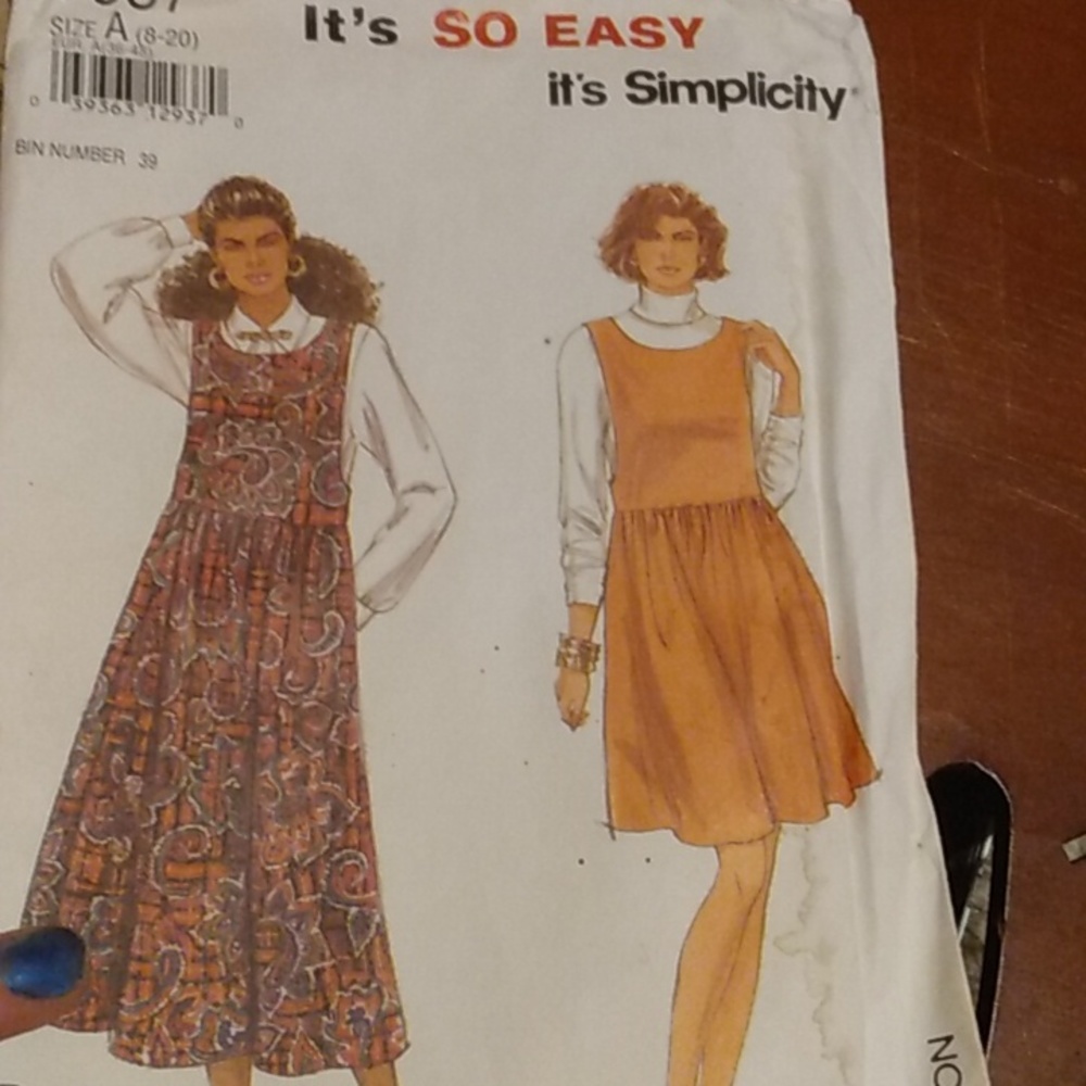 Vintage Simplicity so easy dresses size A(8_20)